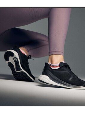 Lululemon Blissfeel Run Sneakers Women’s 8.5 Black White Running Athletic Shoes